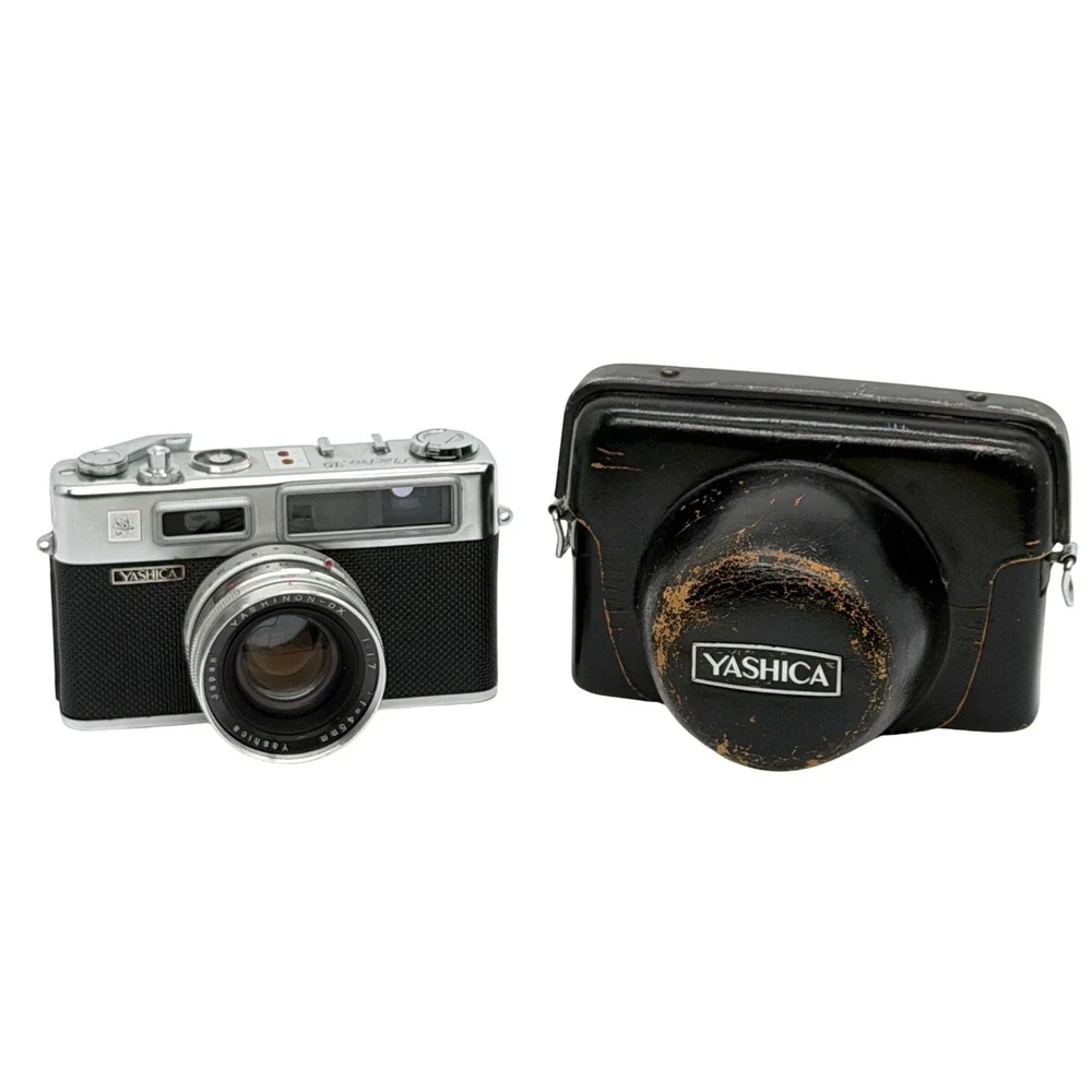 Yashica Electro 35 Rangefinder Camera Yashinon-DX 45mm f1.7 Lens W/ Case Tested